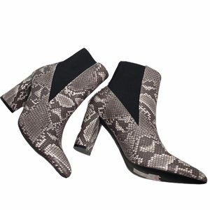 NWT Vintage Havana Ellen Snakeprint Boots